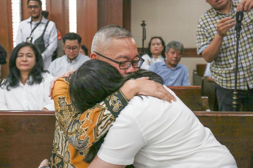 Bacakan Pleidoi, Terdakwa Kasus Dugaan Korupsi LNG Hari Karyuliarto Minta Bebas Murni - Bagian 4