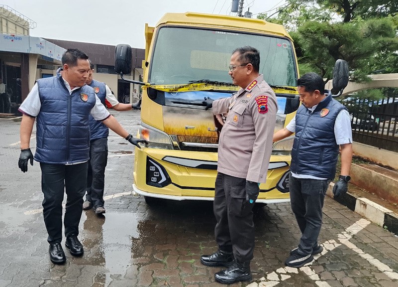 Modus Penyelundupan Ribuan Kendaraan Bermotor Ilegal Lintas Negara - Bagian 4