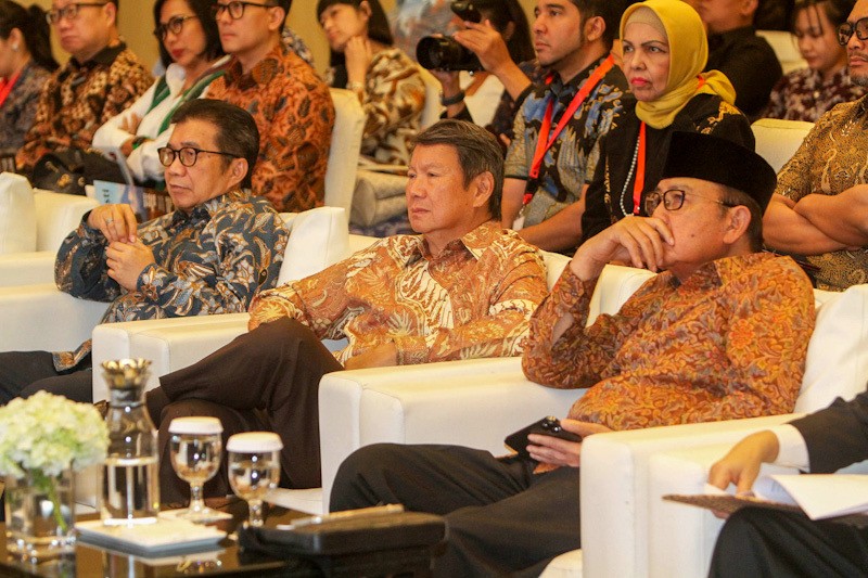 Hashim: Berkat Diplomasi Prabowo, RI Amankan Suplai 100 Juta Barel Minyak Mentah Rusia - Bagian 4