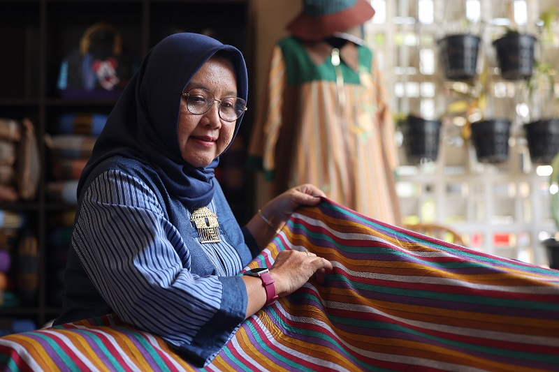 BRI Bangkitkan Ekonomi Perempuan dan Bawa Tenun Lurik Jangkau Pasar Lebih Luas