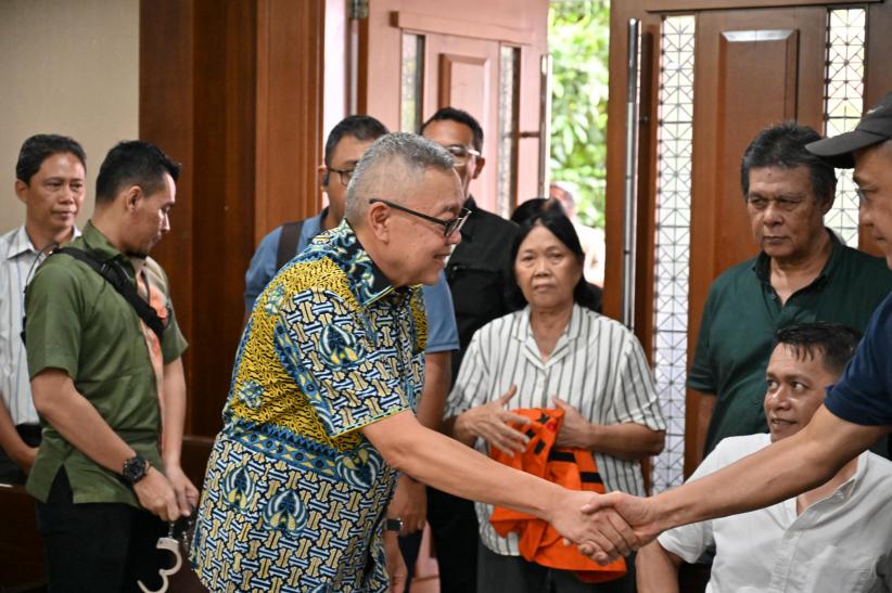 JPU KPK Bacakan Replik pada Sidang Kasus Dugaan Korupsi Pengadaan LNG - Bagian 3