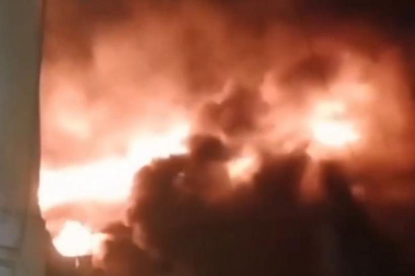 Kebakaran Rumah di Makassar, Pemuda 21 Tahun Tewas Tersetrum saat Padamkan Api