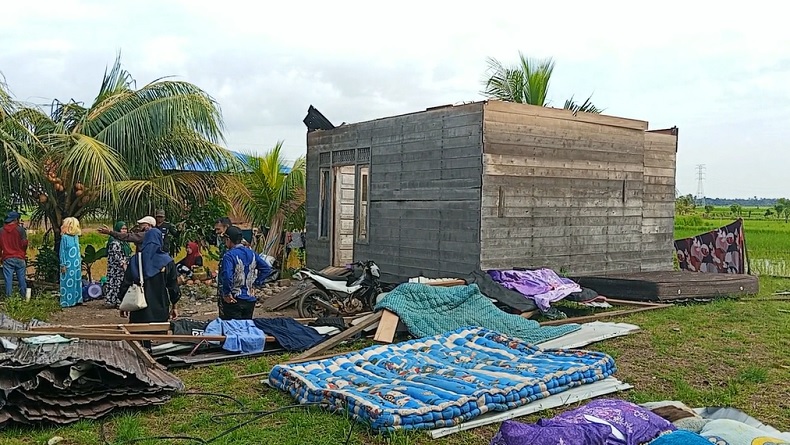 Puting Beliung Terjang Tanah Laut, Puluhan Rumah Rusak