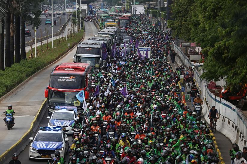 Ribuan Buruh dan Ojol Bergabung, Konvoi ke Monas Hadiri May Day Fiesta 2026 - Bagian 2