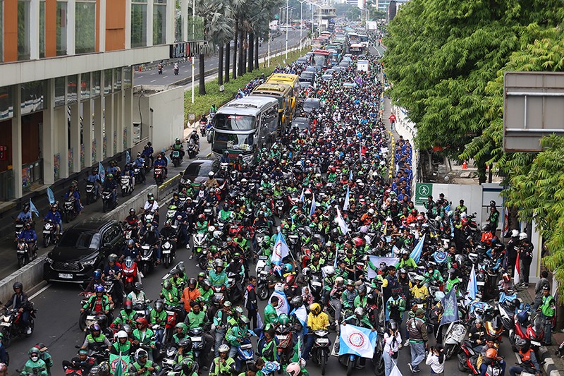Ribuan Buruh dan Ojol Bergabung, Konvoi ke Monas Hadiri May Day Fiesta 2026 - Bagian 3