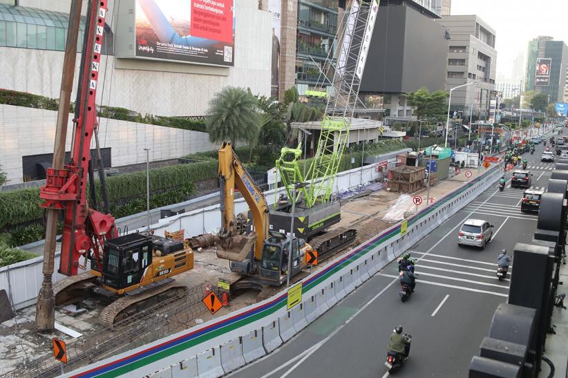 Proyek Revitalisasi Stasiun MRT Bundaran HI Ubah Jalur Pedestrian - Bagian 1