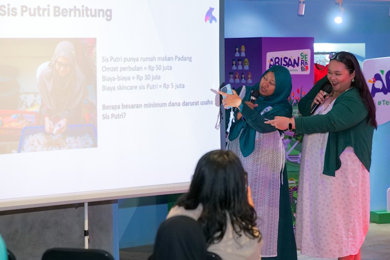 Pemberdayaan Perempuan Indonesia Melalui Berbagai Pelatihan Pengembangan Diri - Bagian 1