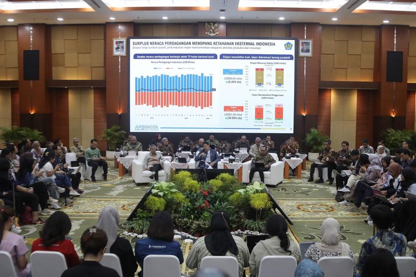 APBN KiTa Kuartal I 2026 Catat Defisit Rp240,1 Triliun    - Bagian 3