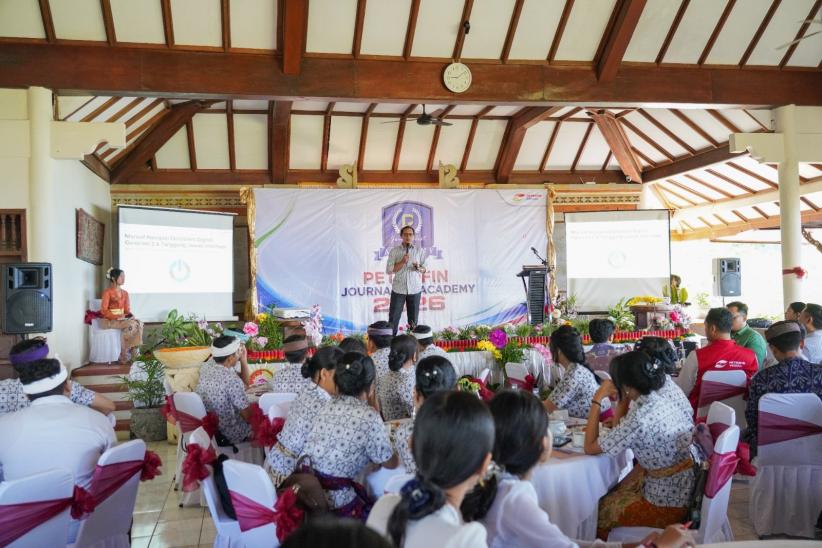     Pelajar di Karangasem Dapat Pembekalan Etika Bermedia dan Pemanfaatan AI - Bagian 1