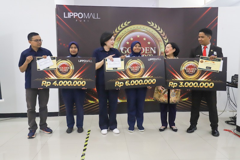 Apresiasi Petugas Frontliner Perkuat Budaya Kejujuran dalam Pelayanan - Bagian 1