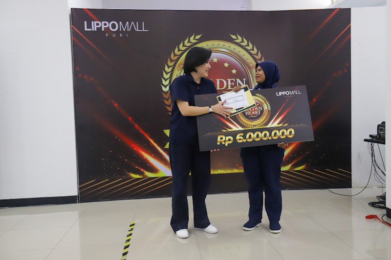 Apresiasi Petugas Frontliner Perkuat Budaya Kejujuran dalam Pelayanan - Bagian 2