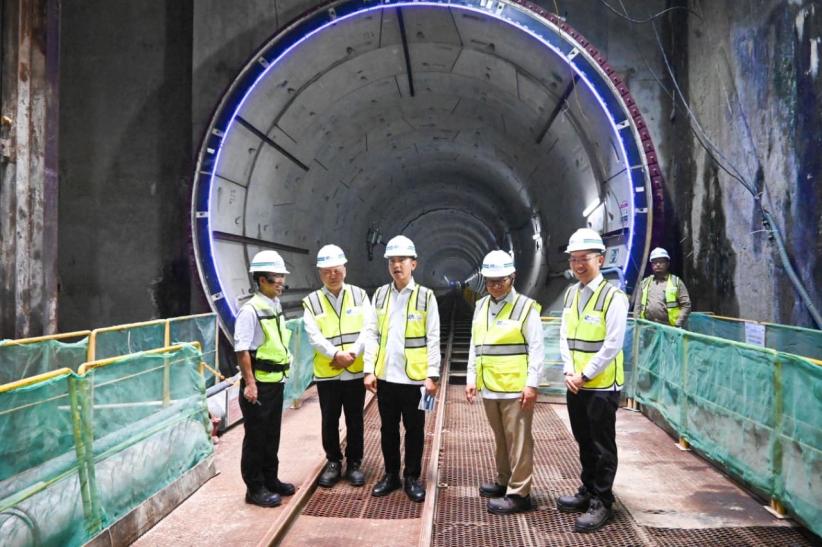 Wapres Gibran Cek Progres Pembangunan MRT Fase 2A    - Bagian 1