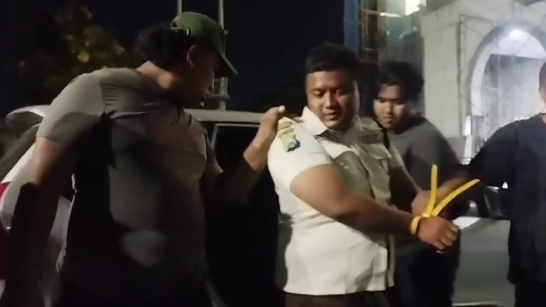 Melemah, Nilai Tukar Rupiah Rp17.529 per Dolar AS - Bagian 3