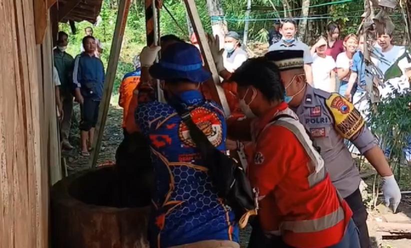Grobogan Geger! Ibu 2 Anak Ditemukan Tewas Dalam Sumur, Tubuh Terikat Batu Besar