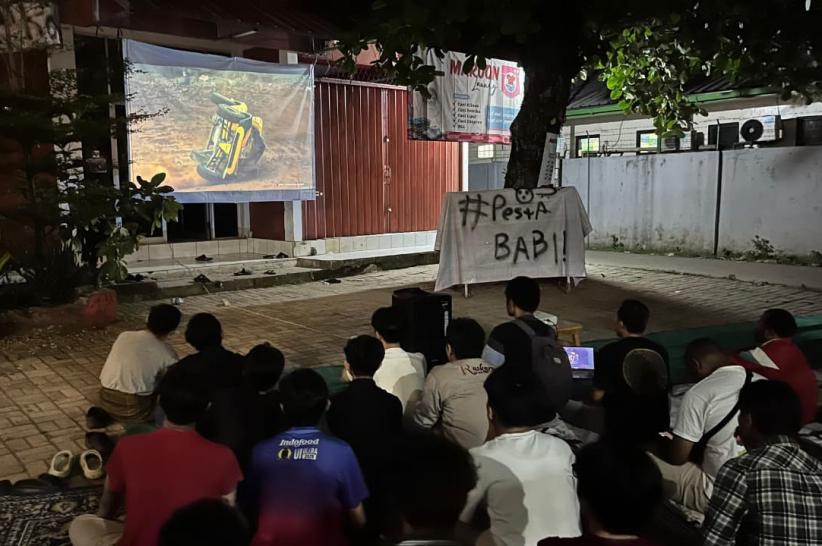 Suasana Nobar Film Pesta Babi di Ciputat - Bagian 1