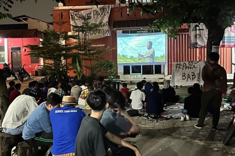 Suasana Nobar Film Pesta Babi di Ciputat - Bagian 2