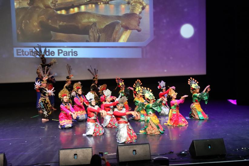 Keren! Tim Tari SMAN 28 Jakarta Harumkan Indonesia di 37th Etoiles de Paris 2026 - Bagian 3