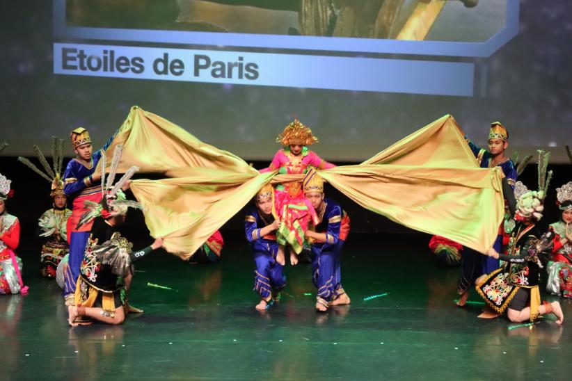 Keren! Tim Tari SMAN 28 Jakarta Harumkan Indonesia di 37th Etoiles de Paris 2026 - Bagian 4