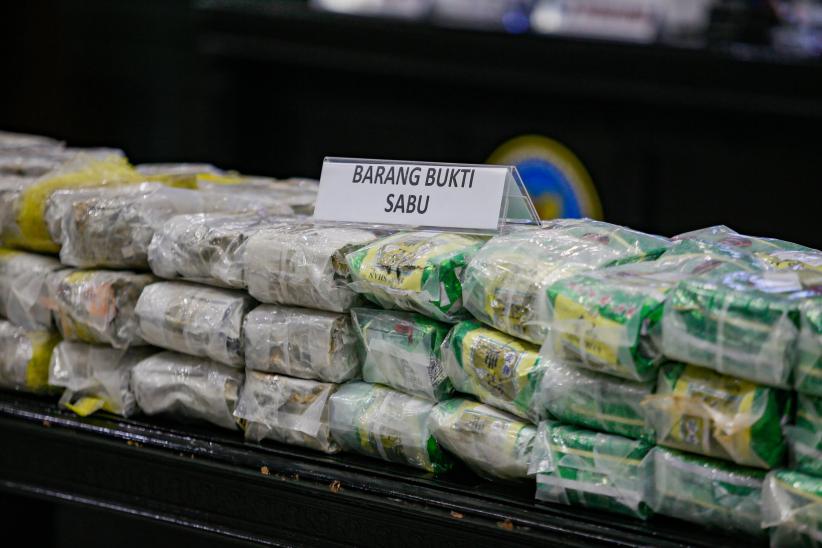 Operasi Saber Bersinar BNN Ungkap Ratusan Kasus Narkotika saat Lagu Siti Mawarni Viral - Bagian 3