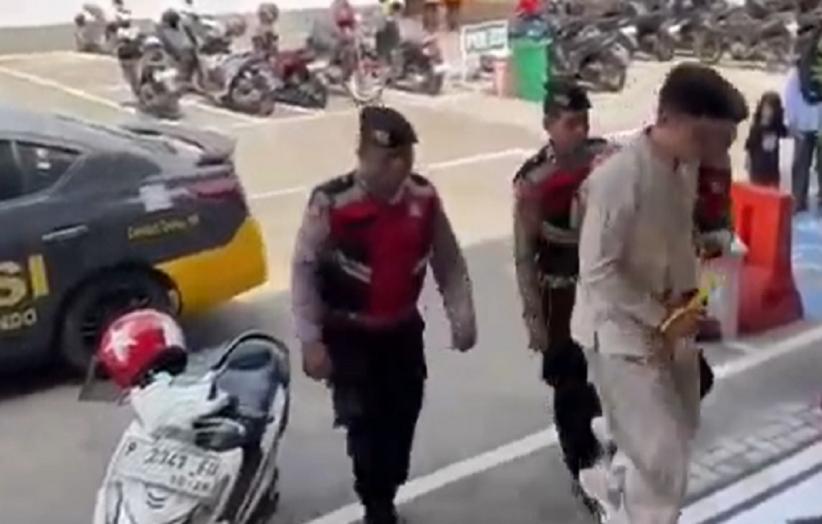 Situbondo Geger! Oknum Guru SMA Diduga Cabuli Siswa Sesama Jenis, Digerebek di Hotel