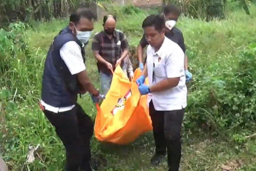Ponorogo Geger! Mayat Perempuan Membusuk di Semak-Semak Dekat Makam