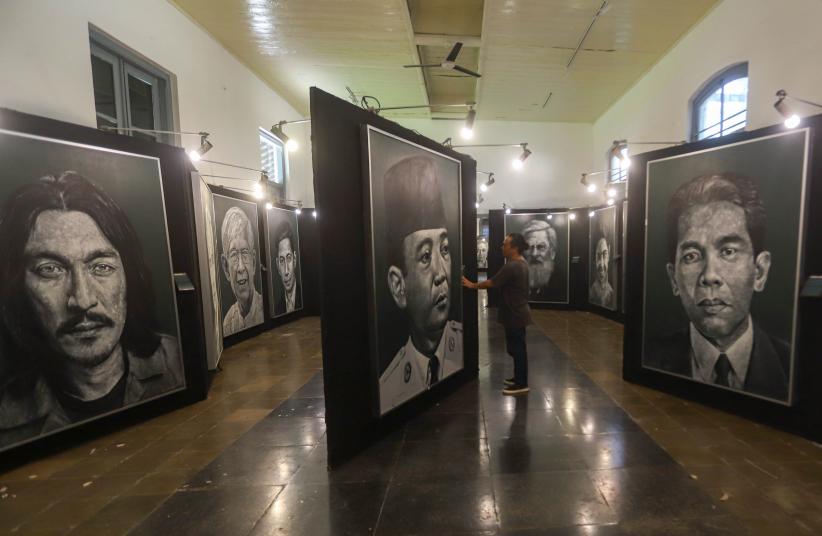 Pameran Lukisan Wajah 80 Tokoh Peringati Hari Kebangkitan Nasional - Bagian 1