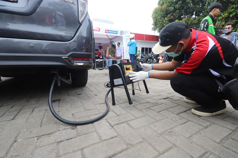 Antusiasme Warga dan Ojol Ikuti Uji Emisi Gratis Kendaraan di SPBU Pertamina - Bagian 4