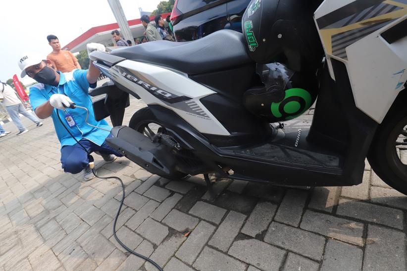 Antusiasme Warga dan Ojol Ikuti Uji Emisi Gratis Kendaraan di SPBU Pertamina - Bagian 7