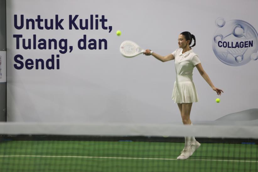Begini Gaya Raline Shah Bermain Padel - Bagian 4