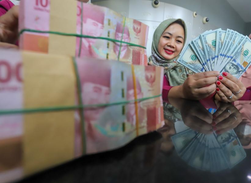 Rupiah Tembus Rp18.049 per Dolar AS, Terlemah Sepanjang Sejarah - Bagian 1