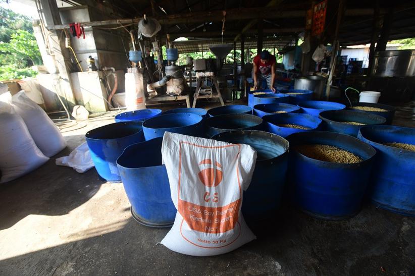 Rupiah Tembus Rp18.000, Ukuran Tahu di Depok Berkurang 2 Sentimeter - Bagian 5