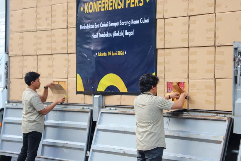 Bea Cukai Sita 8,9 Juta Batang Rokok Ilegal, Potensi Kerugian Negara Rp8,66 Miliar - Bagian 5
