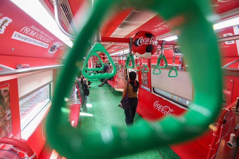 KRL Commuter Line Bernuansa Piala Dunia 2026 - Bagian 5