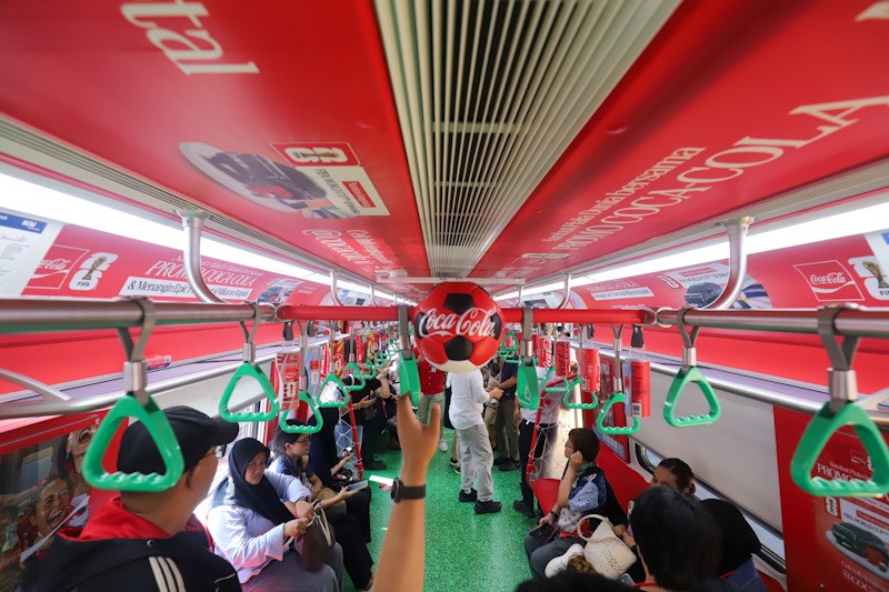 KRL Commuter Line Bernuansa Piala Dunia 2026 - Bagian 2