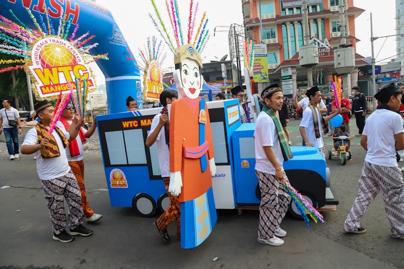 17 Mal Meriahkan Pawai Defile HUT ke-499 Jakarta di CFD Bundaran HI - Bagian 6