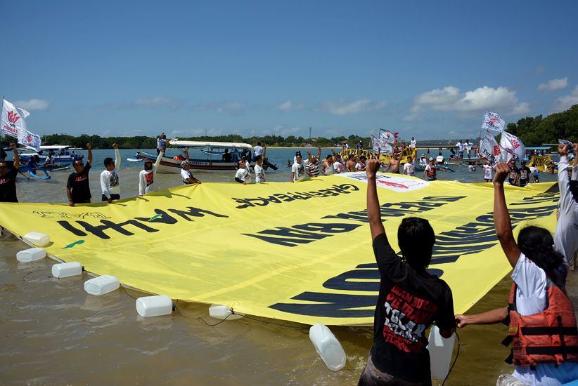 Aksi Warga Bali dan Aktivis Lingkungan Tolak Reklamasi Teluk Benoa - Bagian 2