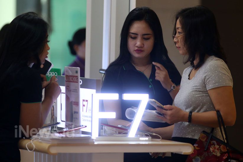 Oppo F7 Siap Diluncurkan di Pasar Ponsel Indonesia - Bagian 2