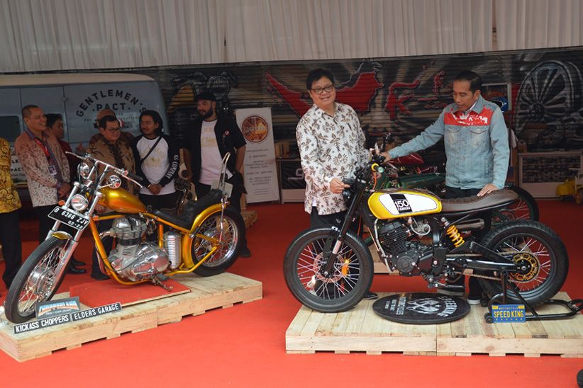 Presiden Jokowi Lihat Chopper Miliknya Tampil di IIMS 2018 - Bagian 1