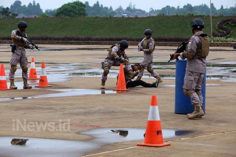 Persiapan Misi ke Sudan Selatan, Pasukan Garuda Bhayangkara 4 Unjuk Kekuatan  - Bagian 6