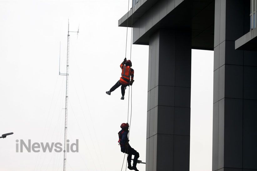 BNPB Gelar Simulasi Penanggulangan Bencana - Bagian 3