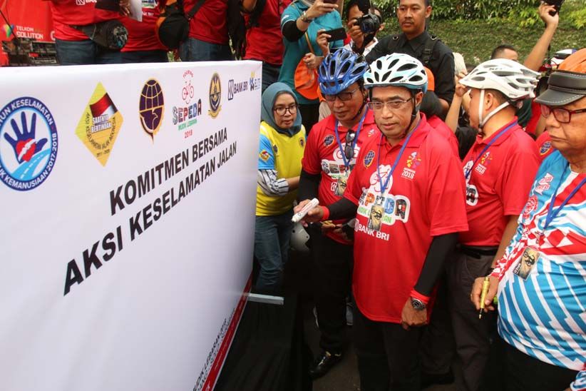 BRI dan Kemenhub Kampanye Zero Accident Ride selama Mudik Lebaran 2018 - Bagian 6