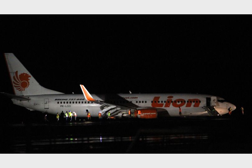 Pesawat Lion Air Tergelincir, Bandara Gorontalo Masih Ditutup - Bagian 3