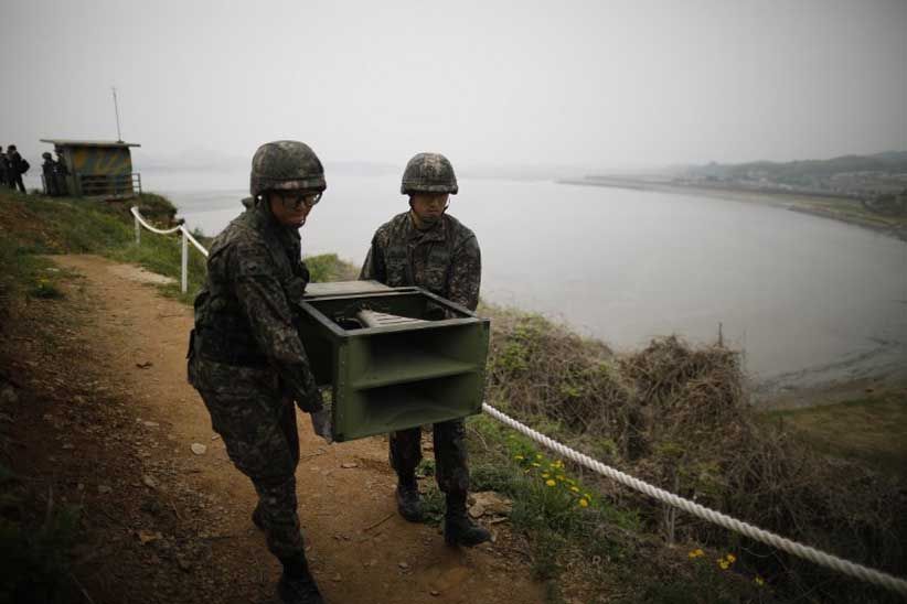 Tentara Korsel Copot Pengeras Suara Propaganda di Perbatasan Kedua Korea - Bagian 3