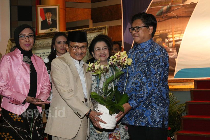 Habibie dan Megawati Dukung Indonesia Jadi Negara Industri Berbasis Riset dan Inovasi  - Bagian 4