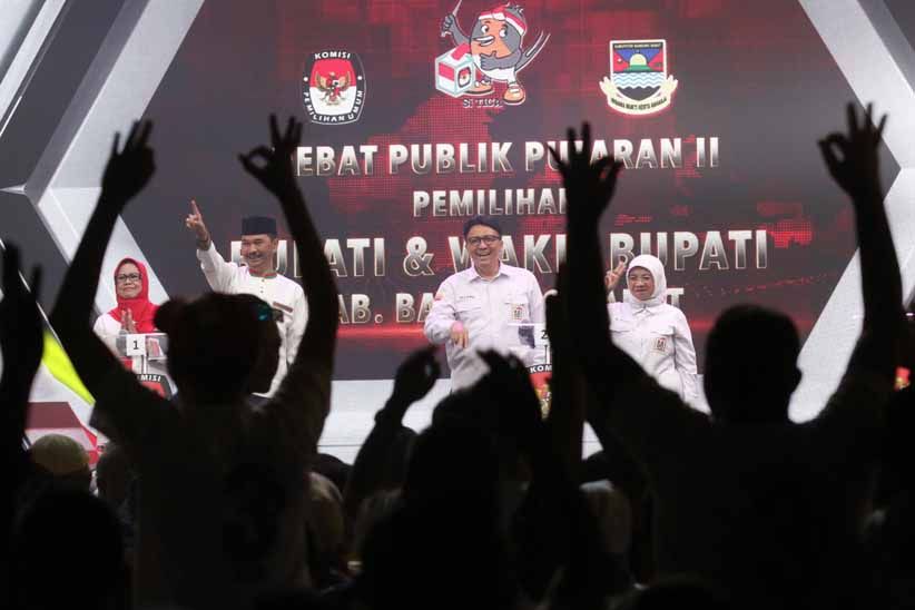 3 Paslon Ikut Debat Publik Putaran II Pilkada Kabupaten Bandung Barat - Bagian 2