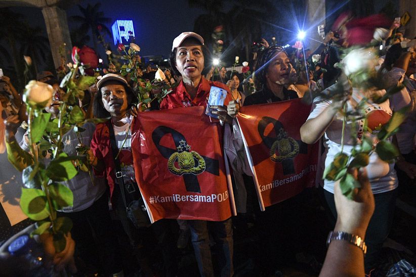 Ratusan Warga Doa Bersama Dukung Polri Berantas Terorisme - Bagian 2