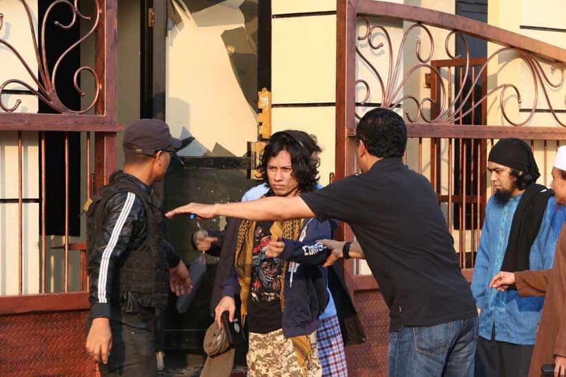 Berkepala Dingin, Operasi Penanggulangan Polri Bikin Napi Teroris Menyerah - Bagian 6