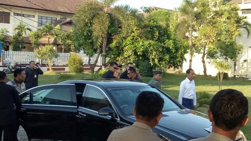 Jokowi Besuk Korban Ledakan Bom Gereja Surabaya di RS Bhayangkara - Bagian 2