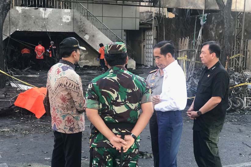 Kapolri: Pelaku Teror Bom 3 Gereja di Surabaya Diduga Satu Keluarga - Bagian 2
