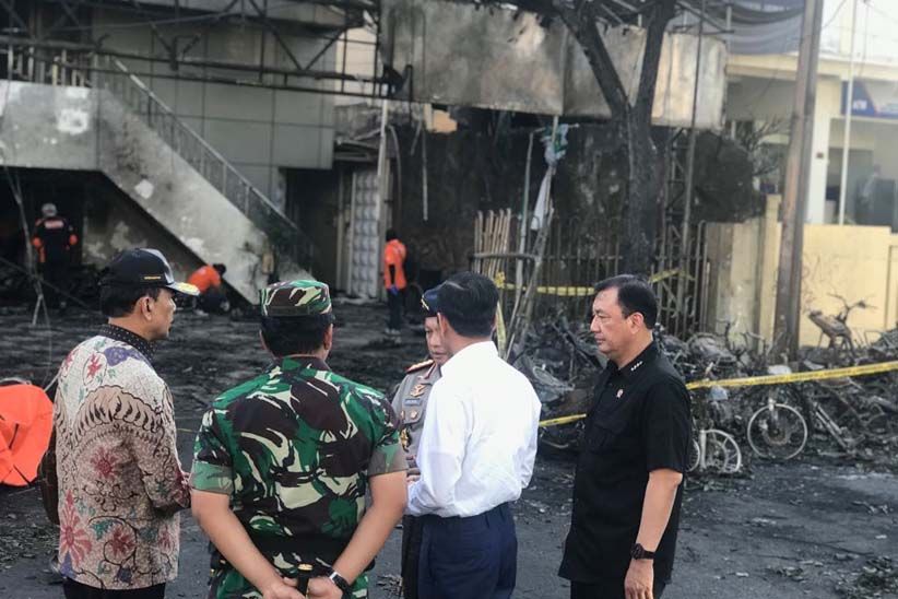 Kapolri: Pelaku Teror Bom 3 Gereja di Surabaya Diduga Satu Keluarga - Bagian 3